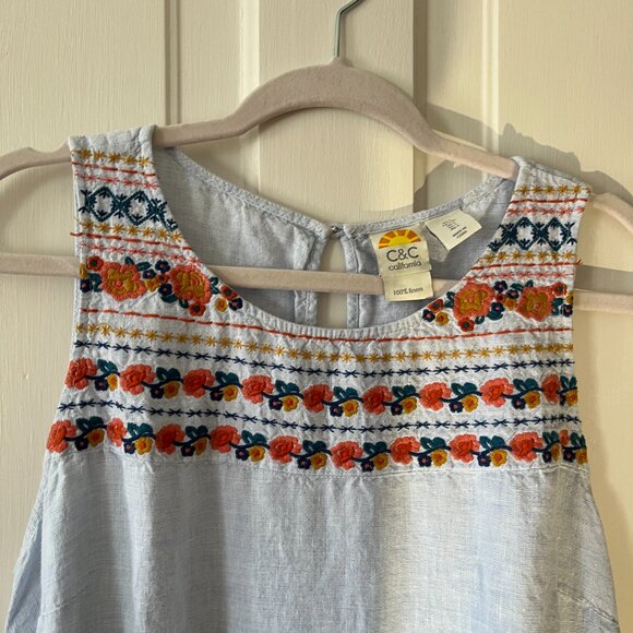 C&C California Dress with pockets %100 linen with embroidered neckline, size L - Picture 5 of 10